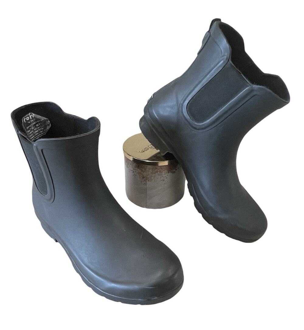 Roma Women's Size 7 Chelsea Rain Boots Black Rubber Ankle Boots -Puddle Jumper